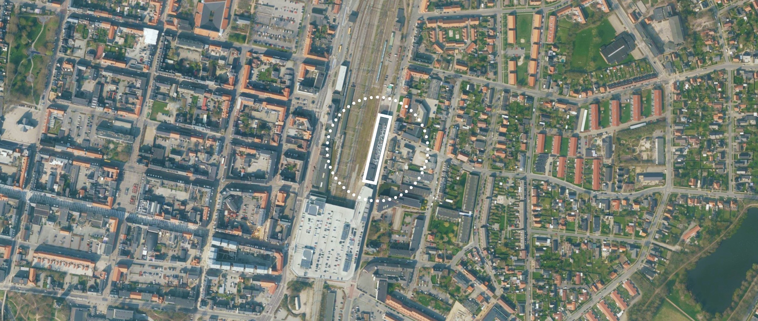 Centralt beliggende i Esbjerg finder man Biografcenter Esbjerg, der ligger langs jernbanen med forbindelse til BROEN shoppingcenter.