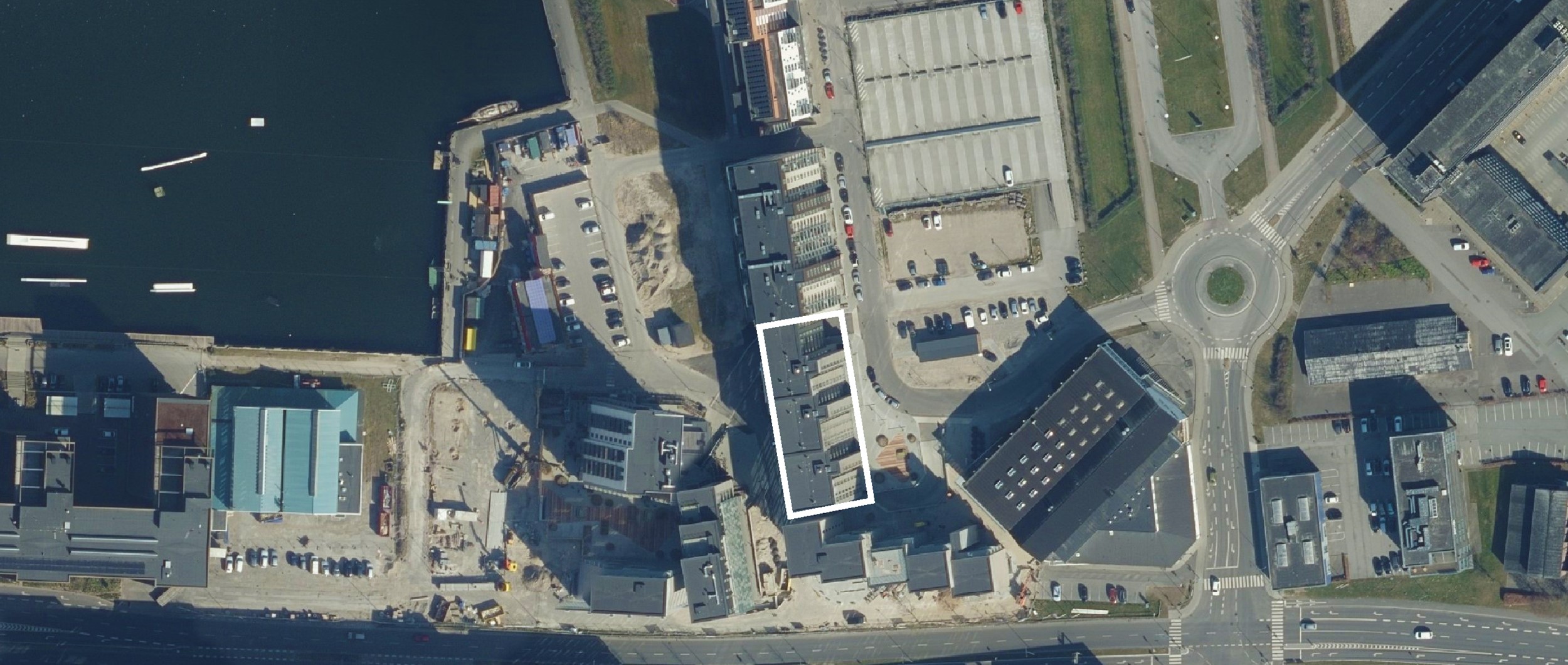 Det tidligere industriområder omkring Østre Havnebassin i Aalborg, er de sidste par år blevet omdannet til en ny bydel med forskellige typer boliger.